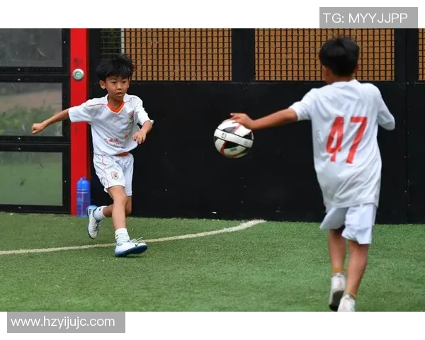 平四小学足球明星的成长之路与梦想追逐的精彩故事