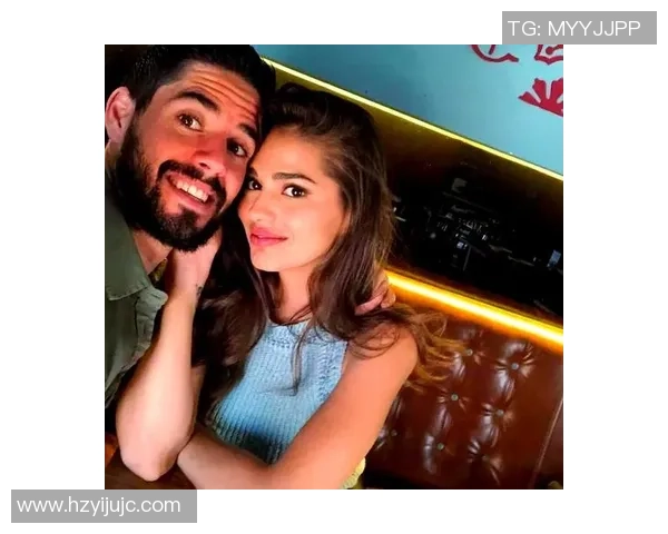 女明星与足球明星的恋情盘点那些甜蜜的爱情故事与背后的精彩瞬间